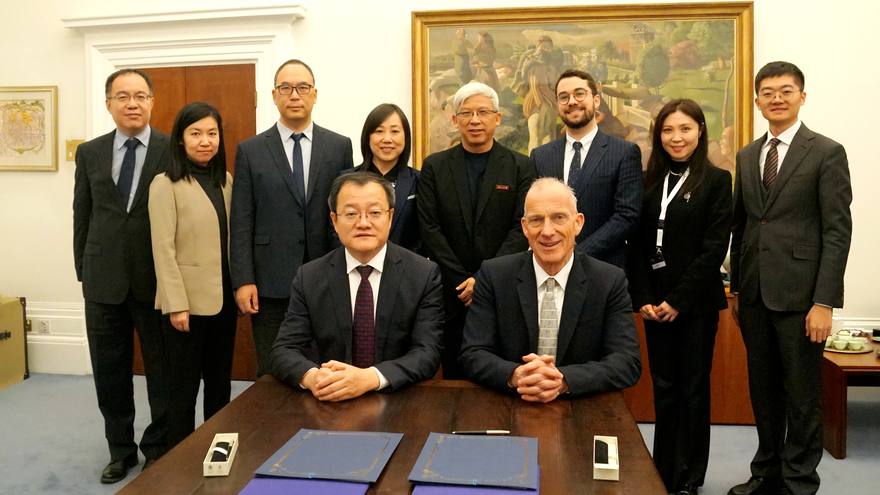 Unveiling ceremony for the UNESCO Chair on Silk Roads Heritage at Zhejiang University